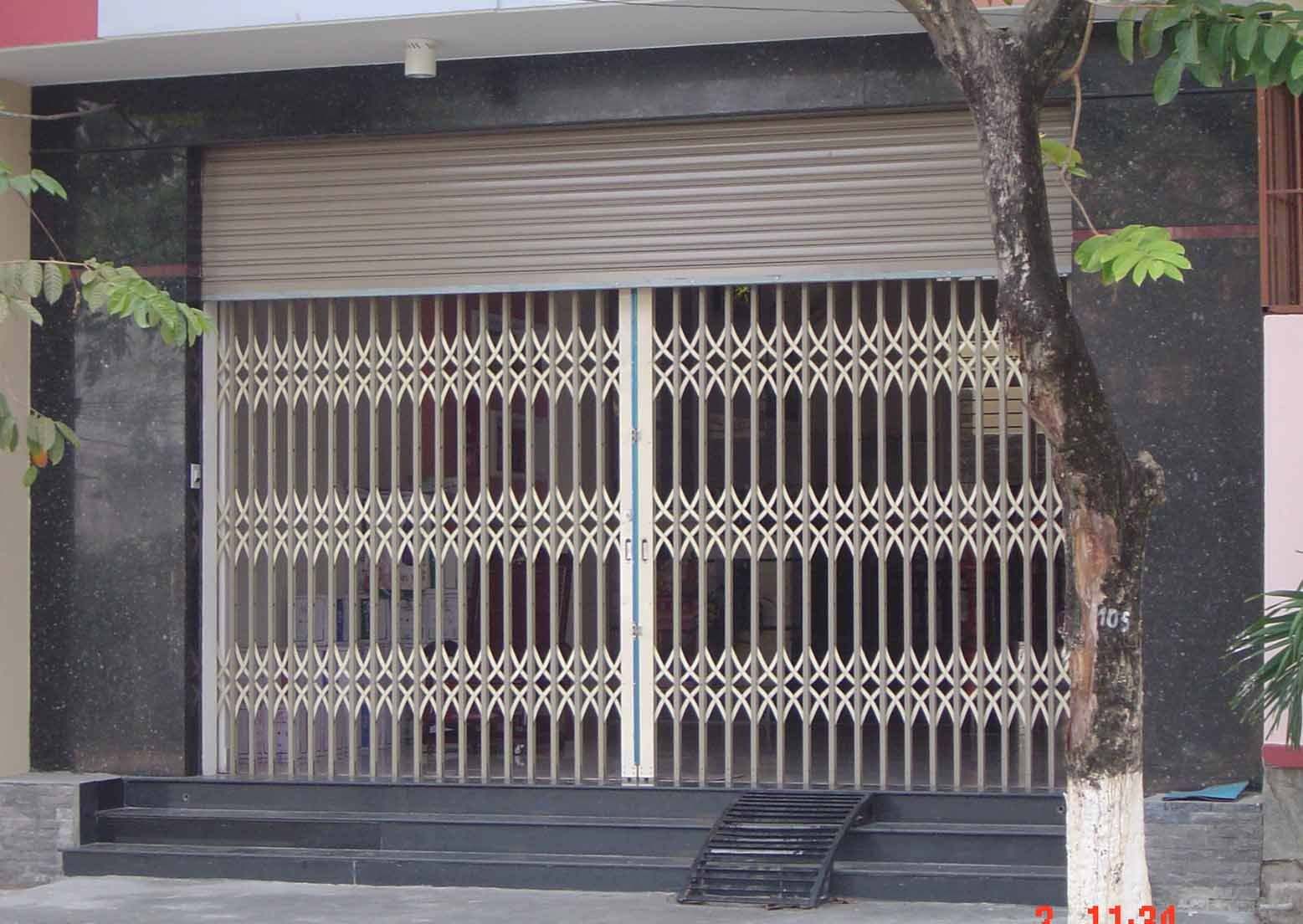 Nên chọn cửa cuốn hay cửa sắt kéo cho nhà của bạn Nên chọn cửa cuốn hay cửa sắt kéo cho nhà của bạn