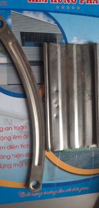 Cửa Kéo Inox 304 Có Lá 4 4662acc608f9f5a7ace8