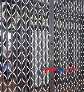 Cửa Kéo Đài Loan Không Lá U 1.8 mm (Sơn tĩnh Điện) 3 6