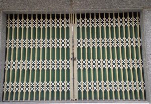 Cửa Kéo Đài Loan Có Lá U 7 Dem (0,7mm) 5 Cua Keo 7